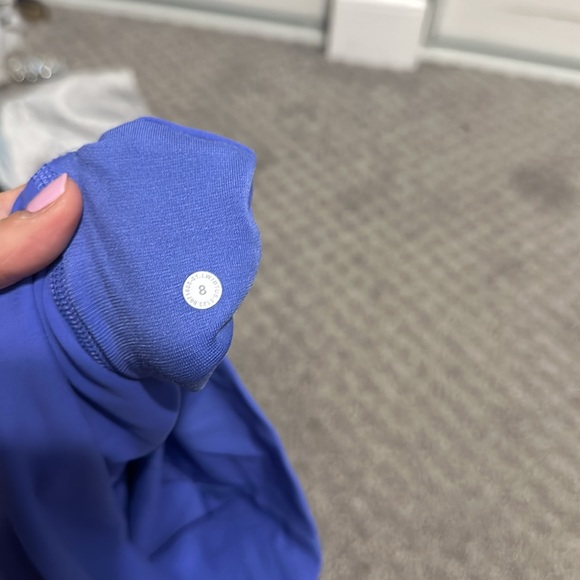 Lululemon align shorts 4’ - Picture 3 of 3